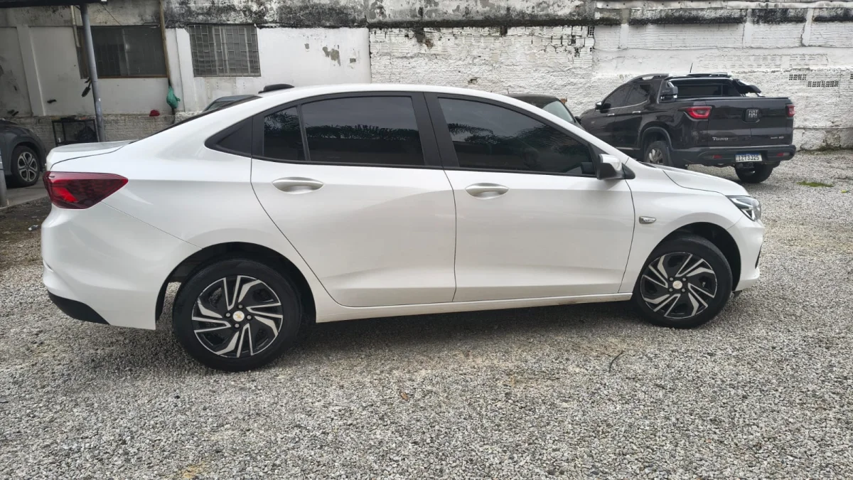 ONIX SEDAN Plus LT 1.0 12V TB Flex Aut. 2023 - Imagem 18