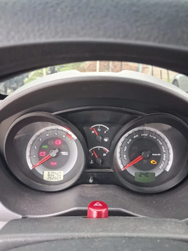 Fiesta Sed. 1.6 8V Flex 4p 2013 - Imagem 6