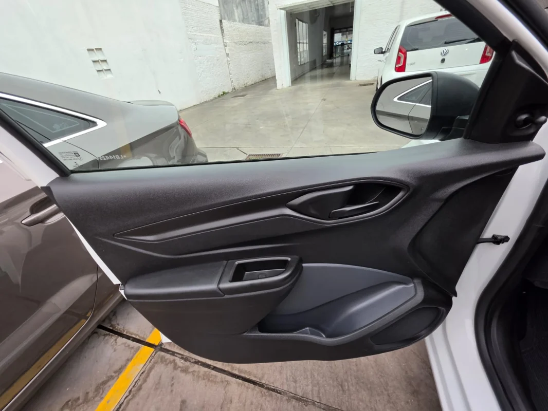 ONIX HATCH Joy 1.0 8V Flex 5p Mecânico 2020 - Imagem 13