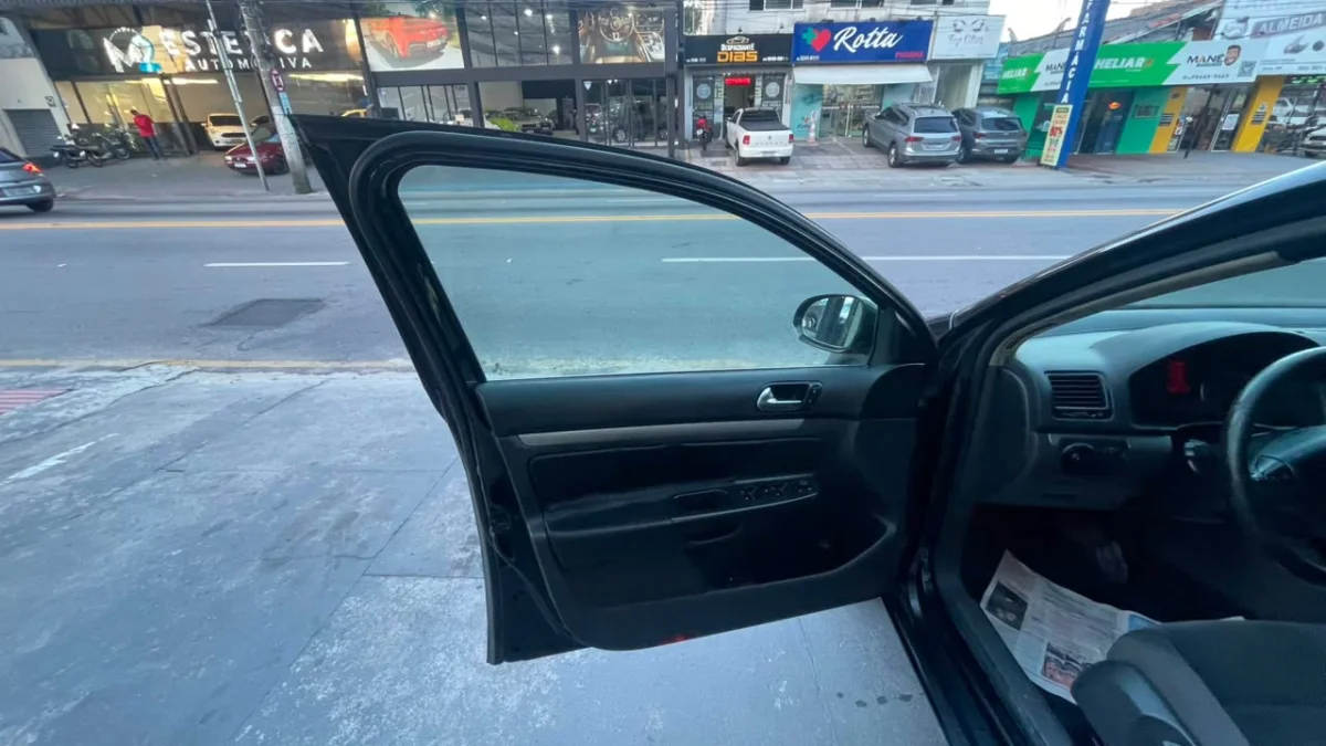 Jetta 2.5 Tiptronic Completo 2009 - Imagem 9
