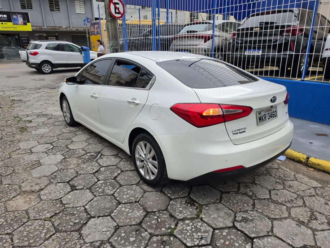 Cerato 1.6 Completo AUTOMÁTICO 2014 - Imagem 3