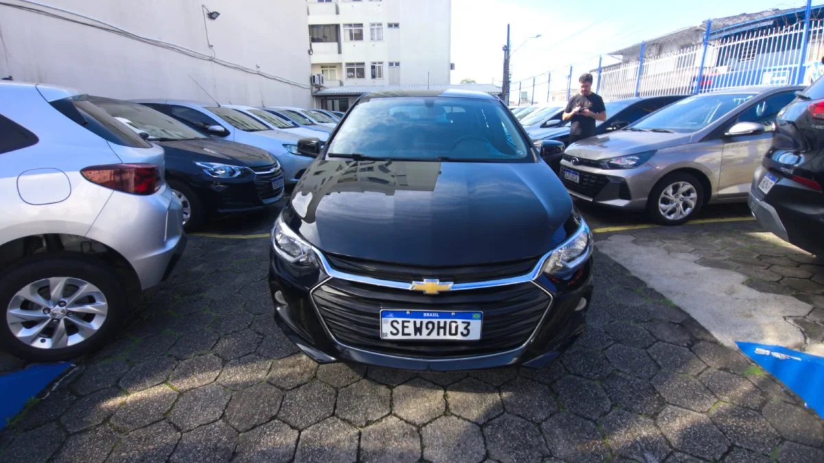 Onix Hatch LT2 1.0 Completo 2024 - Imagem 2