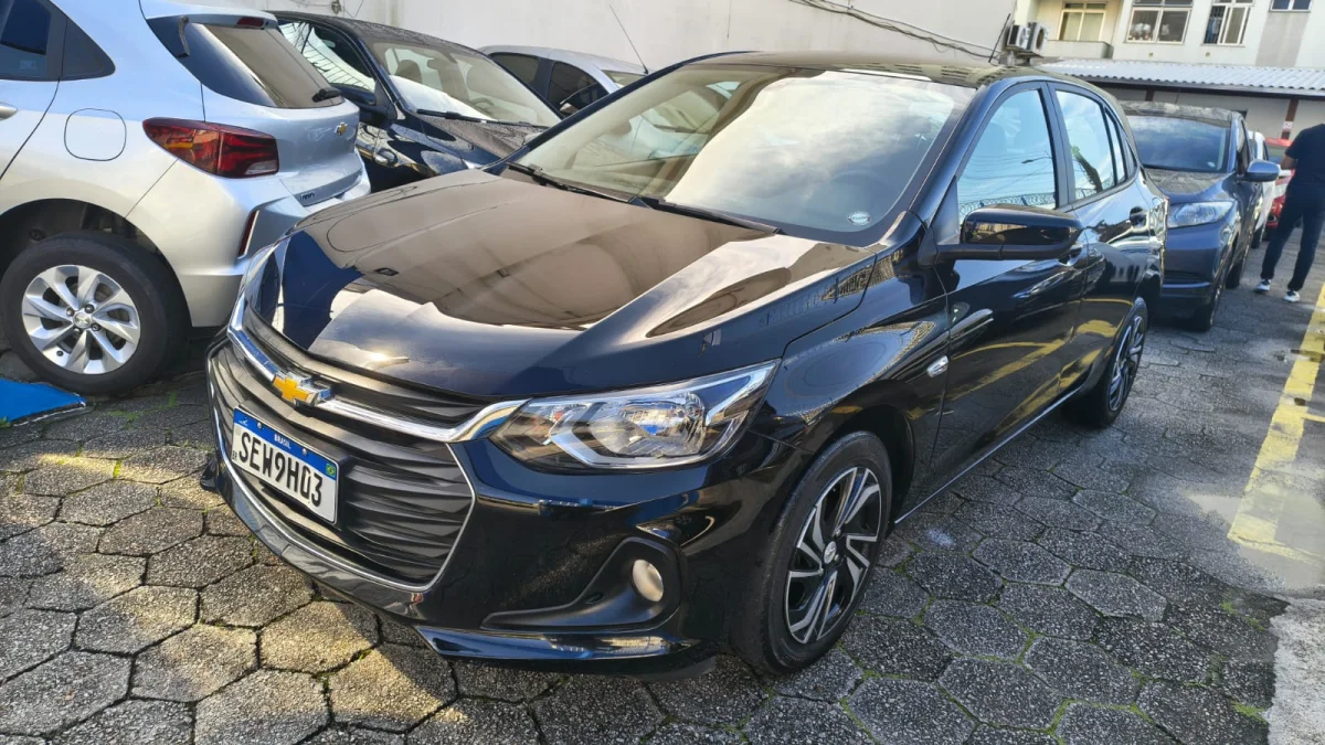 Onix Hatch LT2 1.0 Completo 2024 - Imagem 4