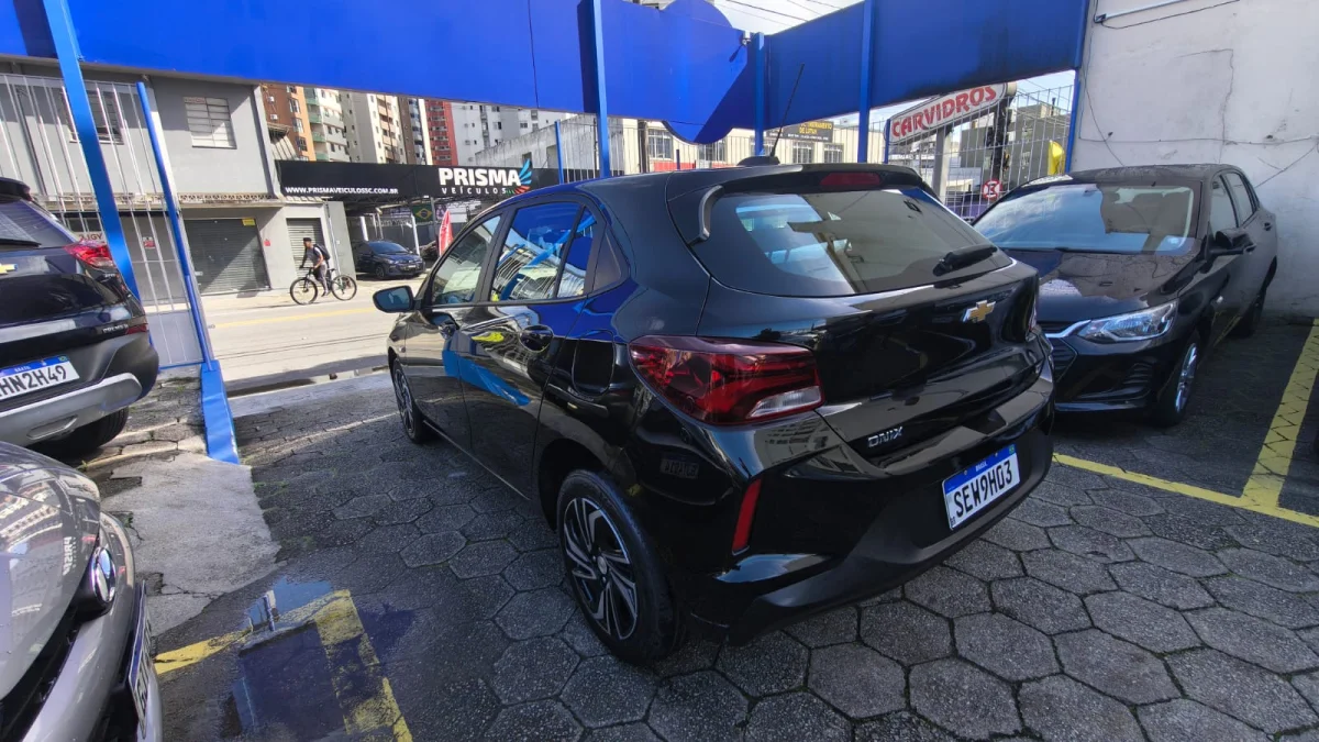 Onix Hatch LT2 1.0 Completo 2024 - Imagem 5