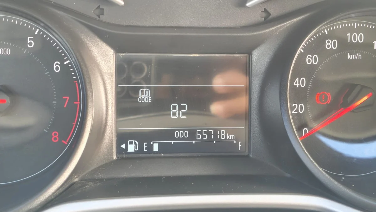 Onix Hatch LT2 1.0 Completo 2022 - Imagem 11