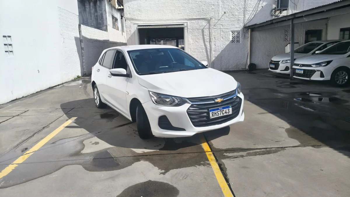 Onix Hatch LT2 1.0 Completo 2022