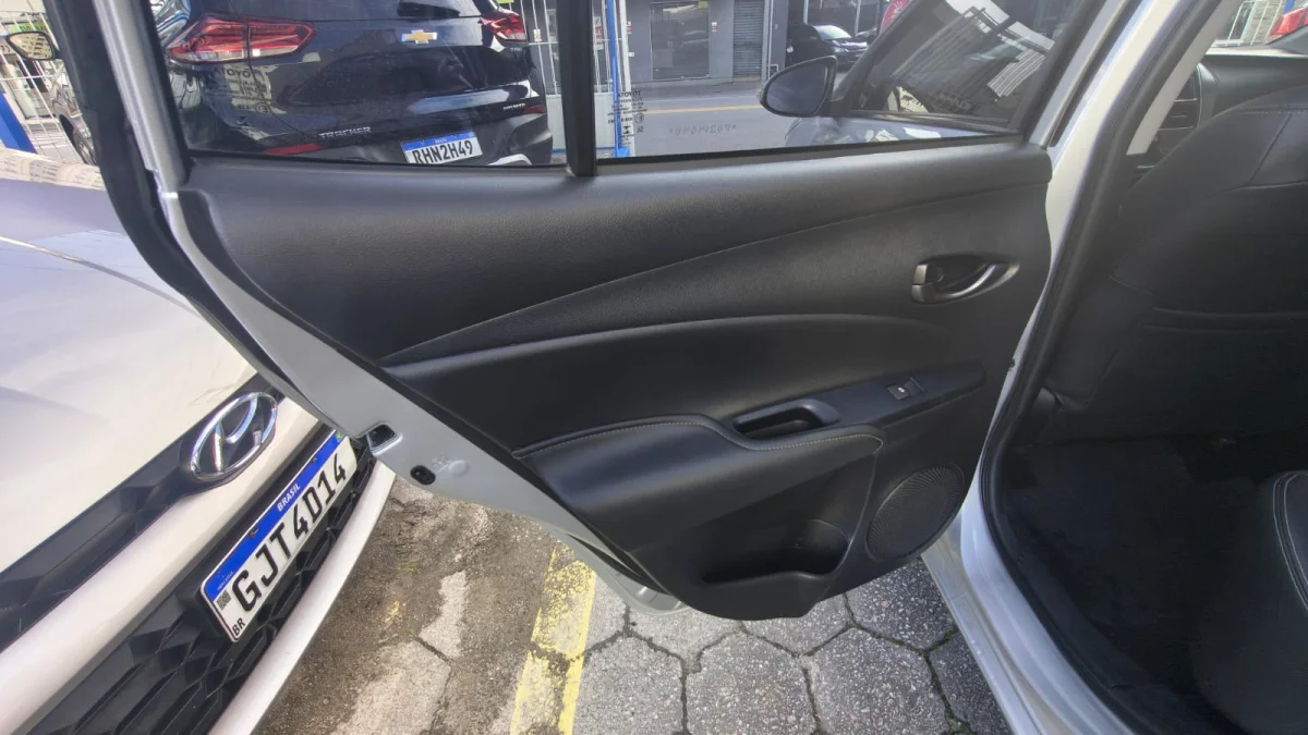 YARIS XS Sedan 1.5 Flex 16V 4p Aut.2023 - Imagem 16