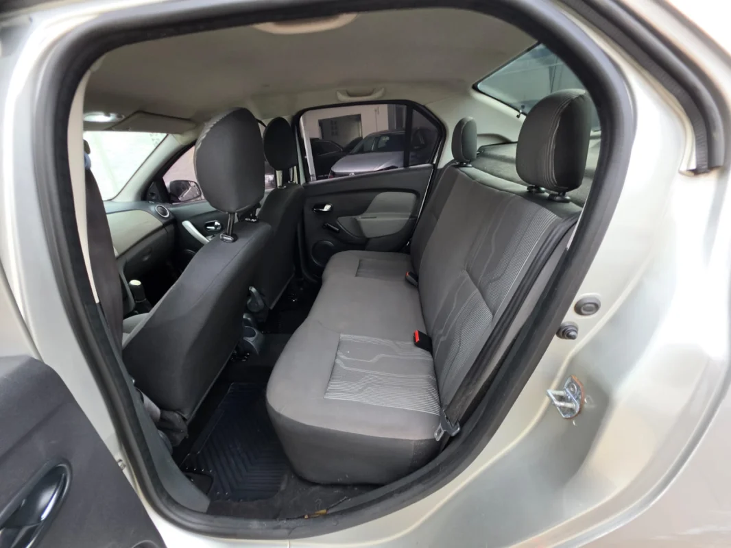 LOGAN Expression Hi-Flex 1.6 8V 4p 2015 - Imagem 13