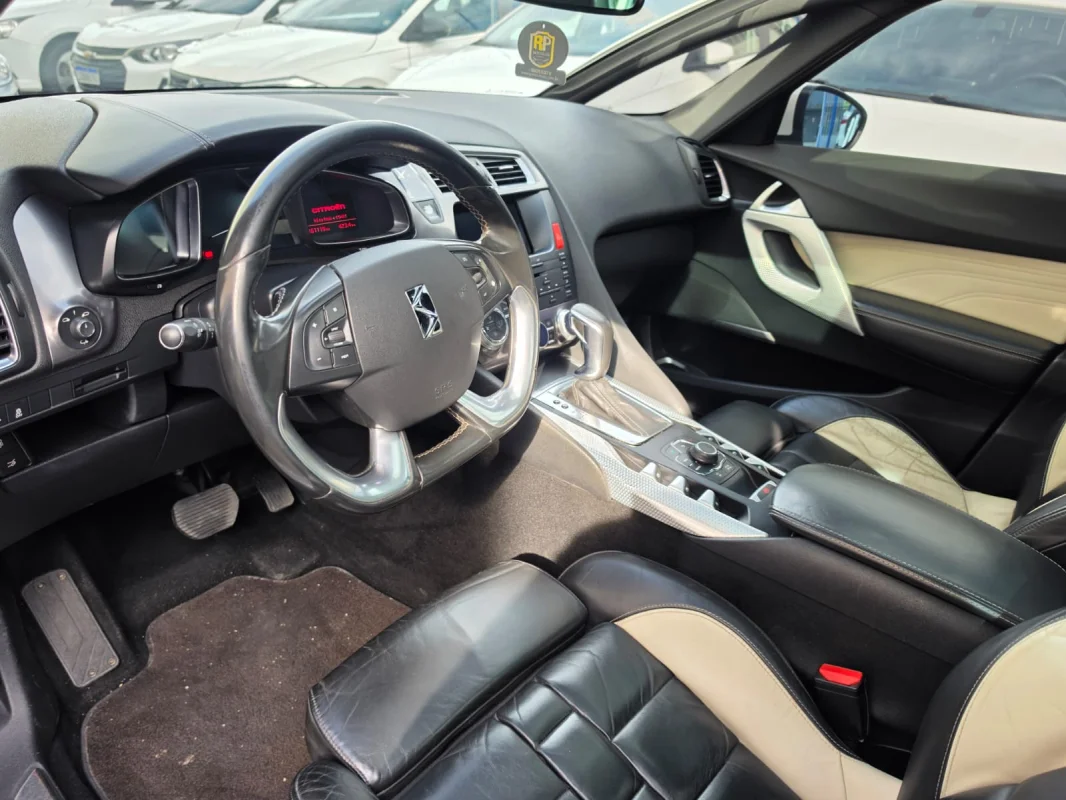 DS5 1.6 THP Aut. Completo 2014 - Imagem 9
