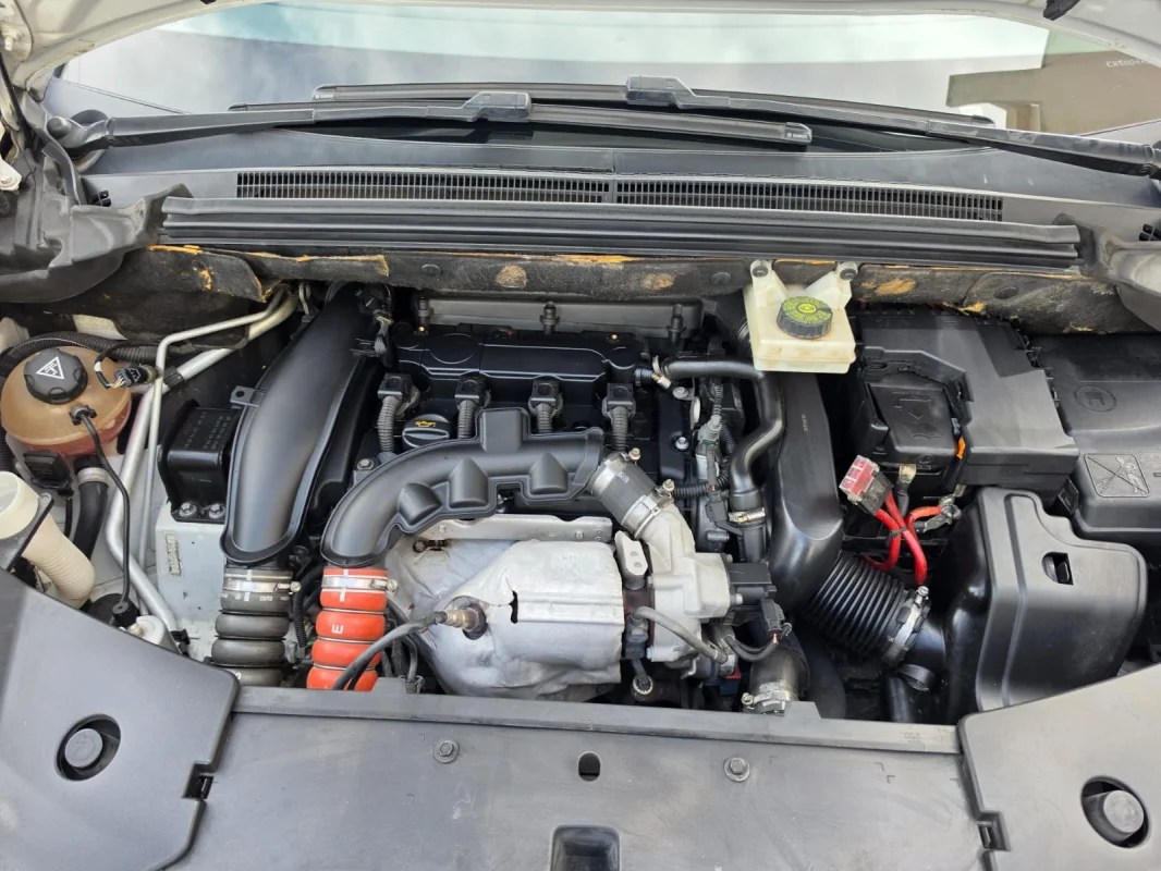 DS5 1.6 THP Aut. Completo 2014 - Imagem 13