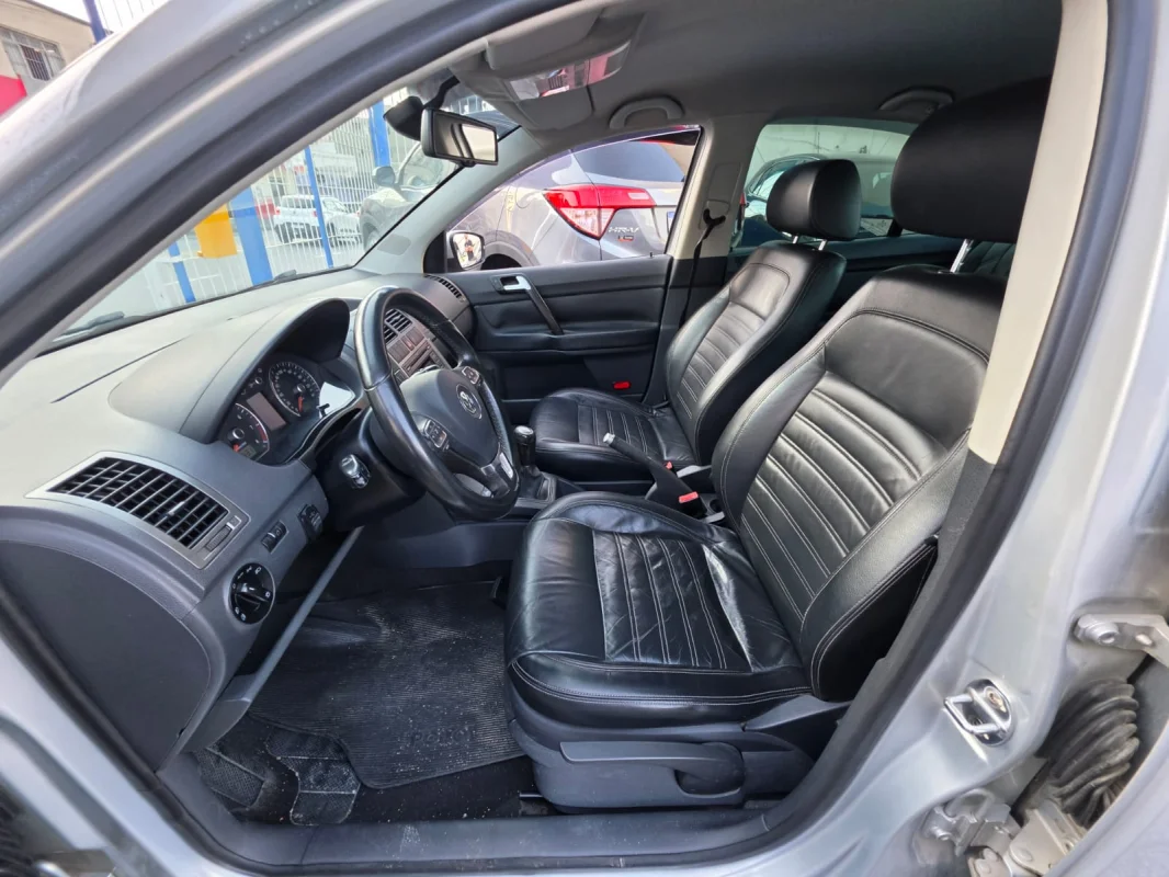 Polo sedan Comfort 2.0 Completo Manual GNV 2013 - Imagem 9