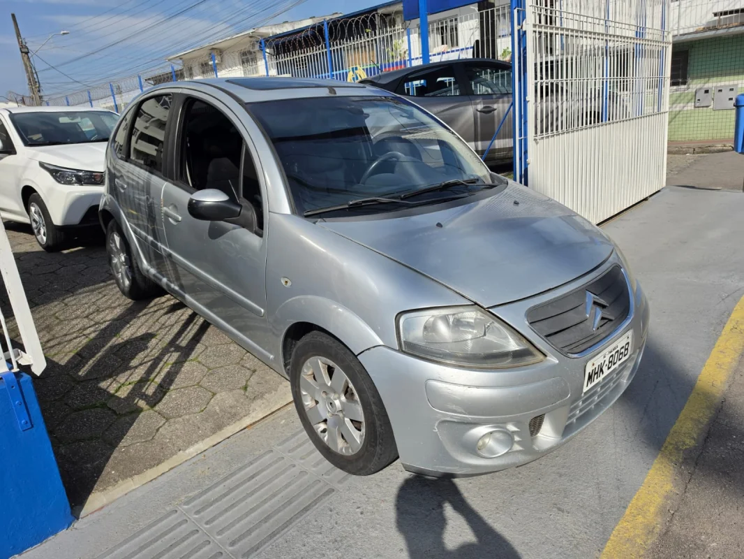 C3 Exclusive 1.6 Completo AUTOMÁTICO/TETO SOLAR 2011