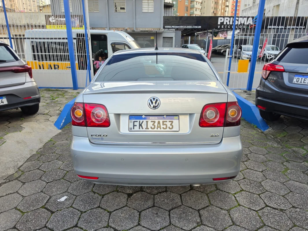 Polo sedan Comfort 2.0 Completo Manual GNV 2013 - Imagem 6
