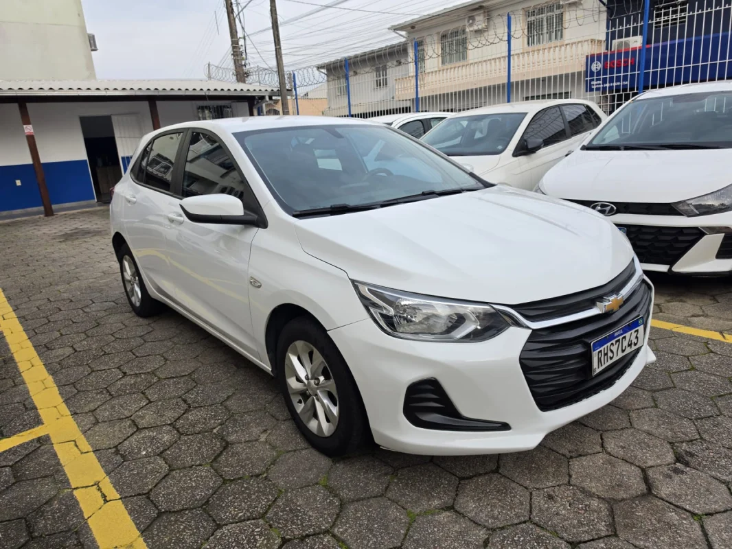 Onix Hatch LT 1.0 Completo 2022