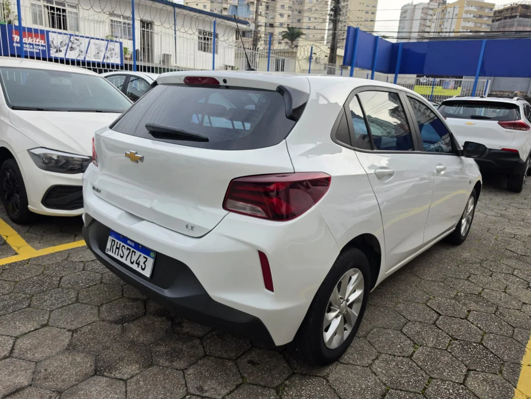 Onix Hatch LT 1.0 Completo 2022 - Imagem 10
