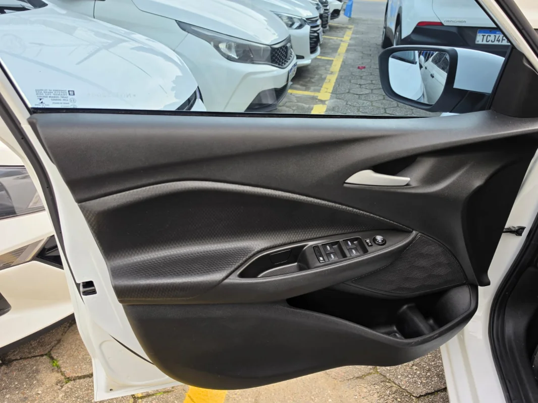 Onix Hatch LT 1.0 Completo 2022 - Imagem 14