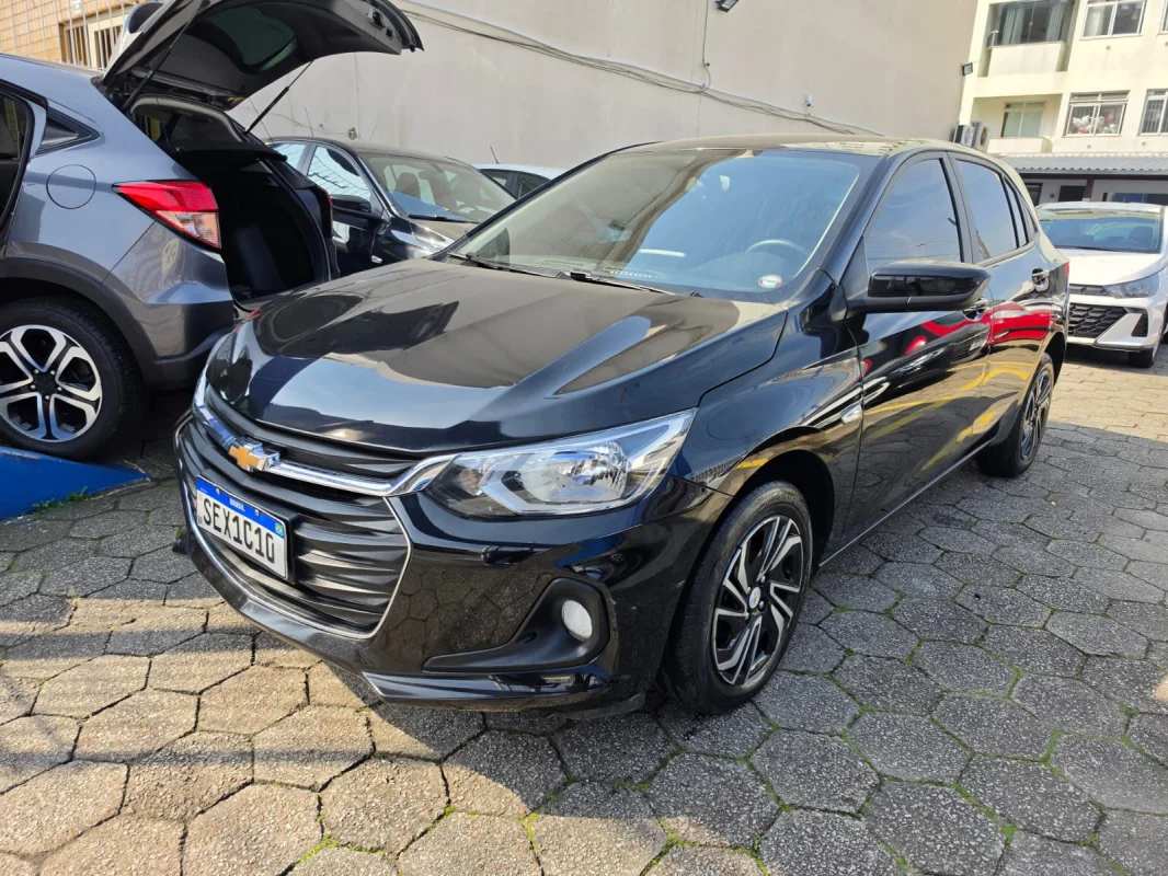Onix Hatch 1.0 LT Completo 2024 - Imagem 3
