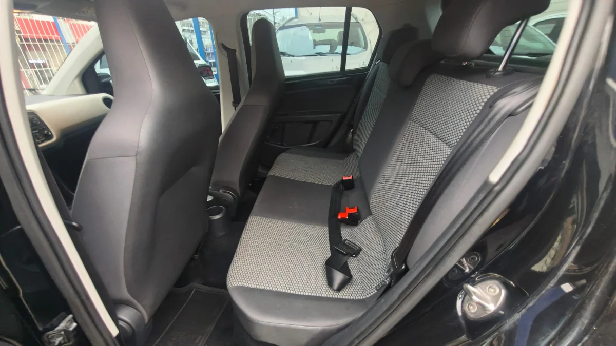Up Move 1.0 TSI Completo Manual 2017 - Imagem 8