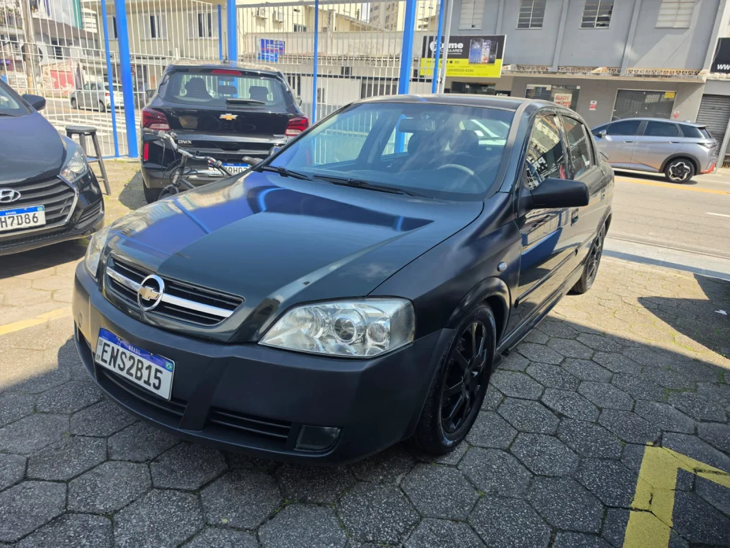 Astra Hatch 2.0 2010 - Imagem 2