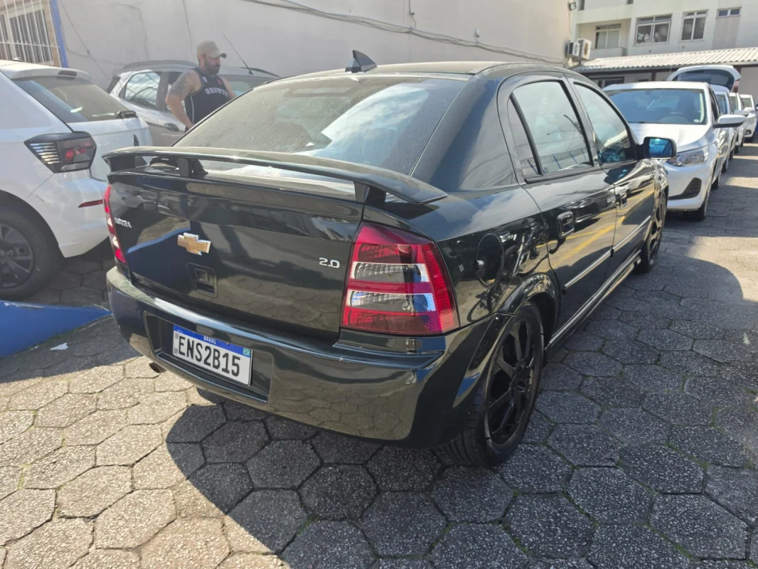 Astra Hatch 2.0 2010 - Imagem 3