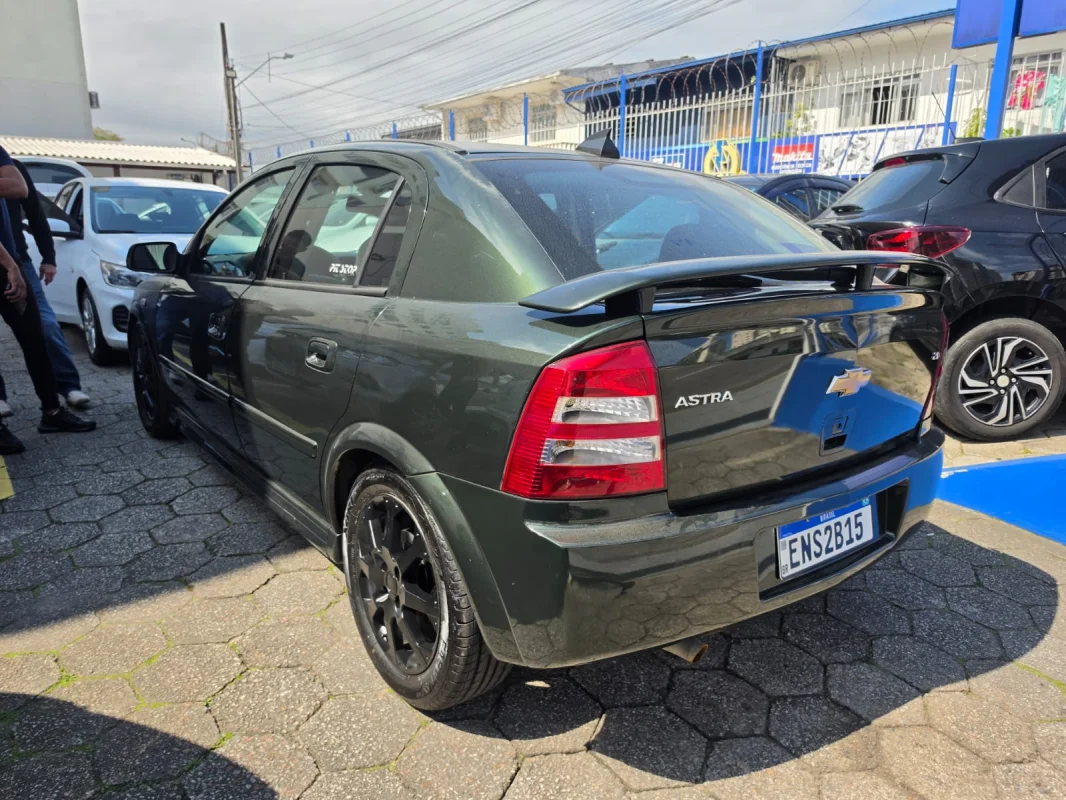 Astra Hatch 2.0 2010 - Imagem 4