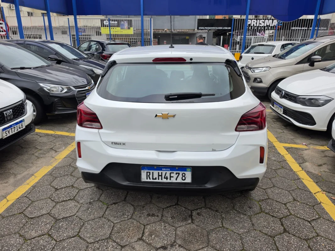 ONIX HATCH LT1 1.0 12V Flex 5p Mec 2021 - Imagem 4