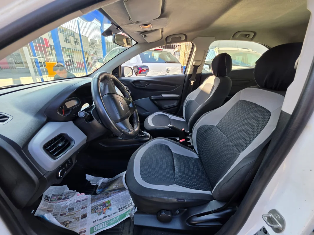 Onix LT 1.0 Completo Manual 2016 - Imagem 5
