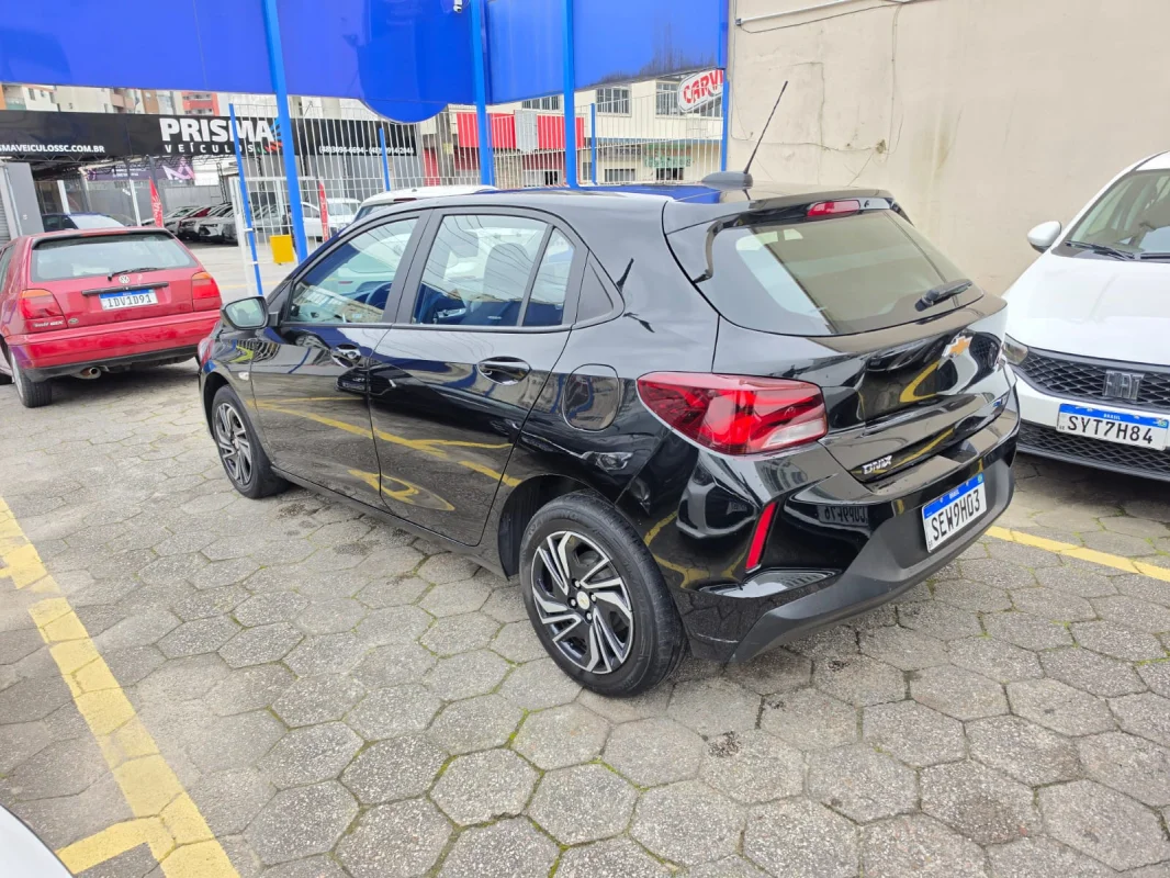 Onix Hatch 1.0 LT Completo 2024 - Imagem 4