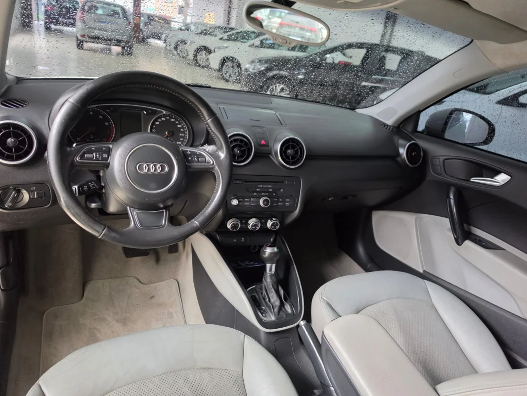 A1 1.4 TFSI 122cv S-tronic 3p 2012 - Imagem 6