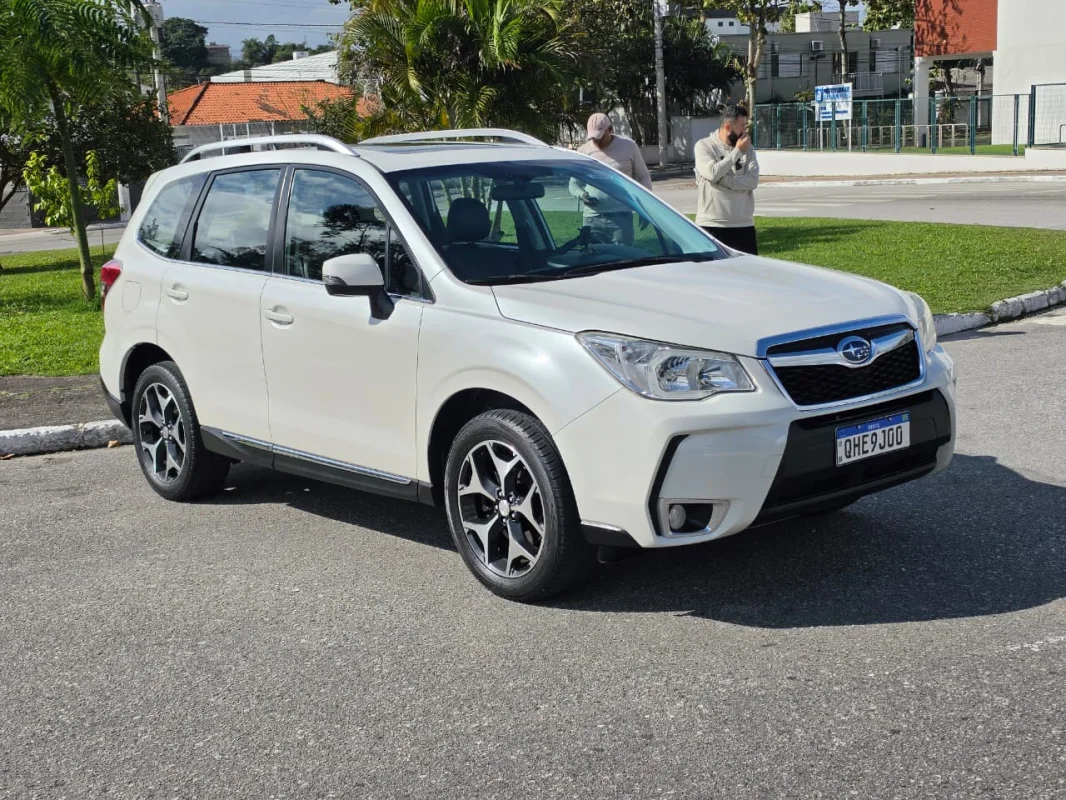 Forester XT 2.0 16V 4x4 Turbo Automática 2015