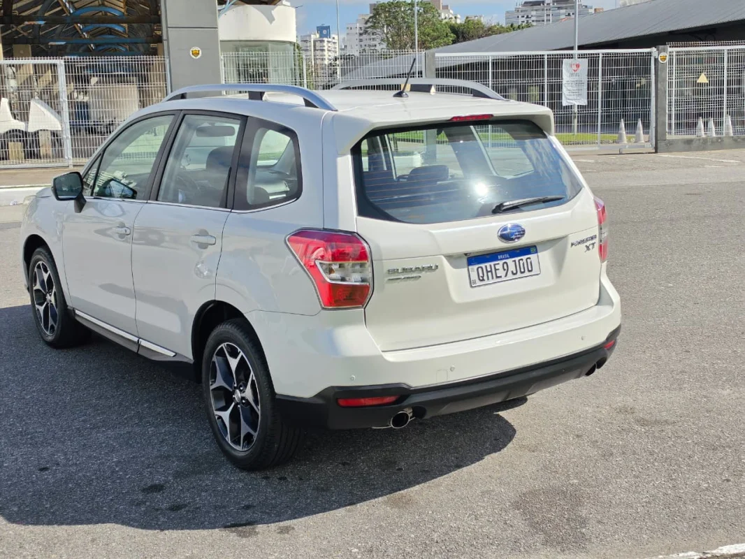 Forester XT 2.0 16V 4x4 Turbo Automática 2015 - Imagem 3