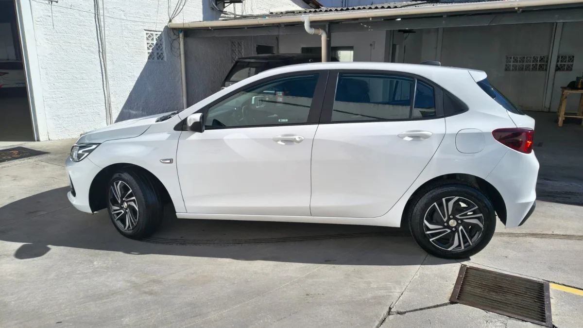 Onix Hatch LT2 1.0 Completo 2024 - Imagem 3