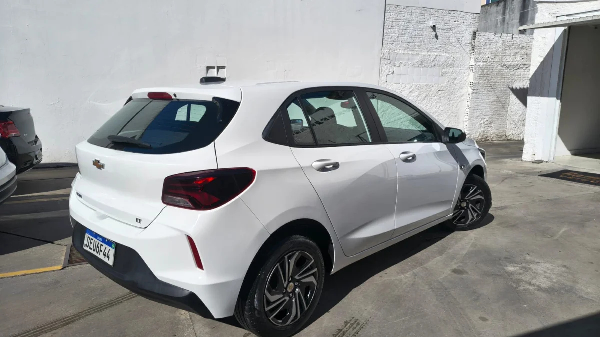 Onix Hatch LT2 1.0 Completo 2024 - Imagem 5