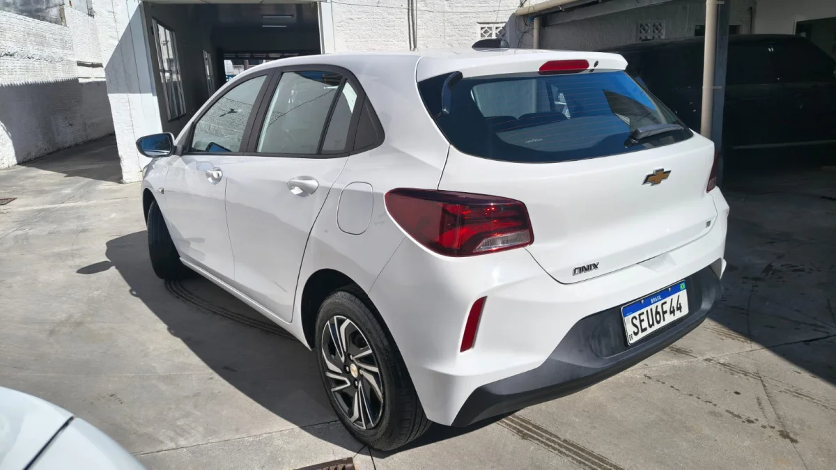Onix Hatch LT2 1.0 Completo 2024 - Imagem 7