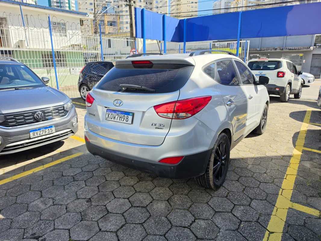 ix35 GLS 2.0 16V 2WD Flex Automática 2012 - Imagem 4