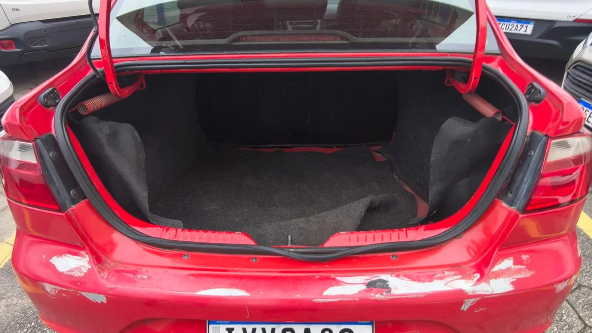 Voyage 1.6 Completo Manual 2015 - Imagem 7