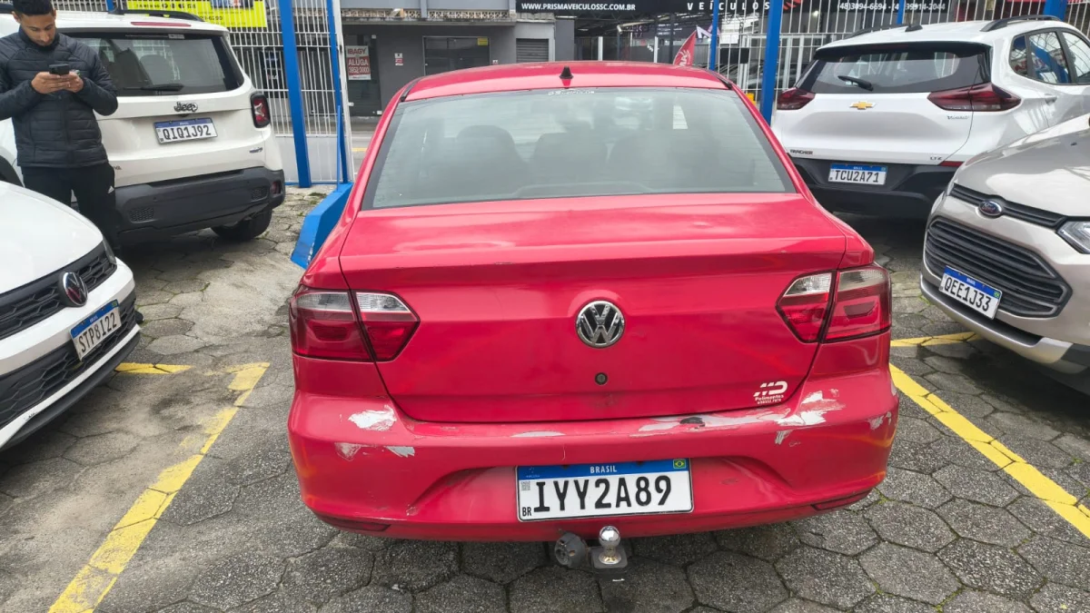 Voyage 1.6 Completo Manual 2015 - Imagem 4