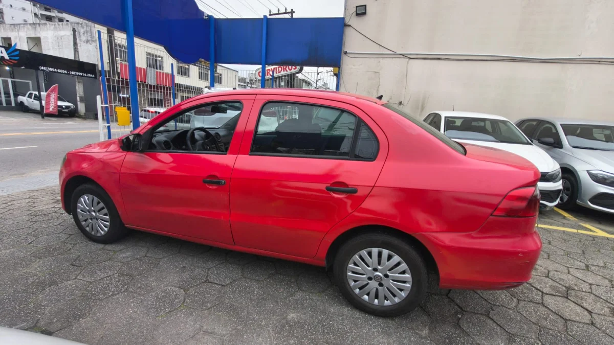 Voyage 1.6 Completo Manual 2015 - Imagem 5
