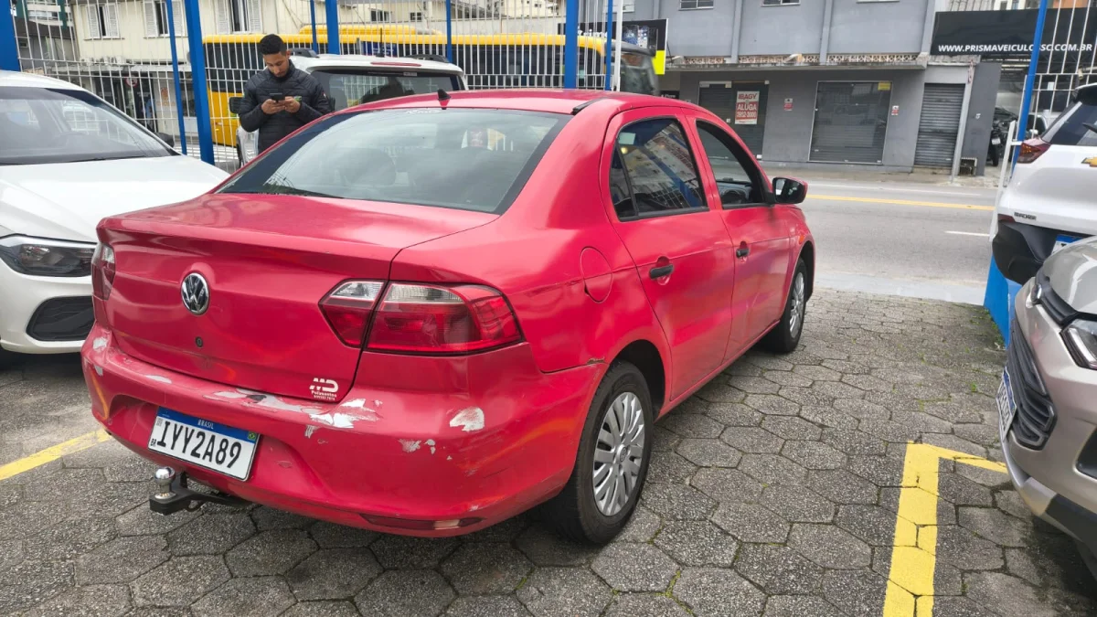 Voyage 1.6 Completo Manual 2015 - Imagem 6