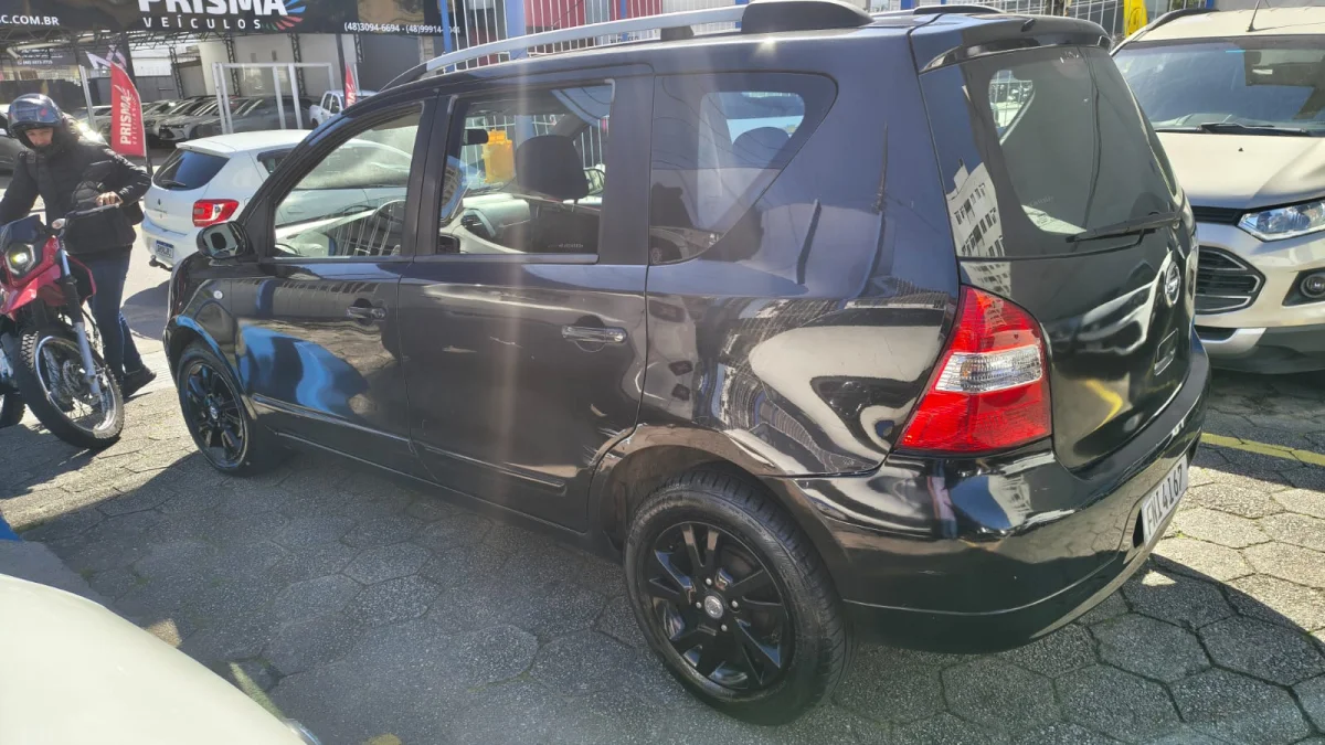 Livina S 1.8 Completo AUTOMÁTICO 2014 - Imagem 3