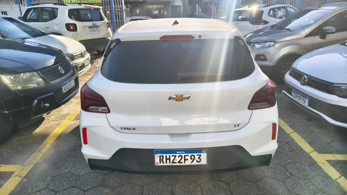 Onix 1.0 LT2 2023 - Imagem 12