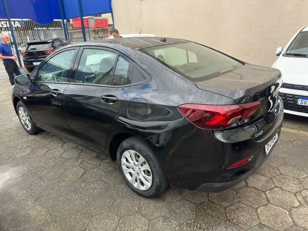 ONIX SEDAN Plus LT 1.0 12V Flex 2022 - Imagem 6