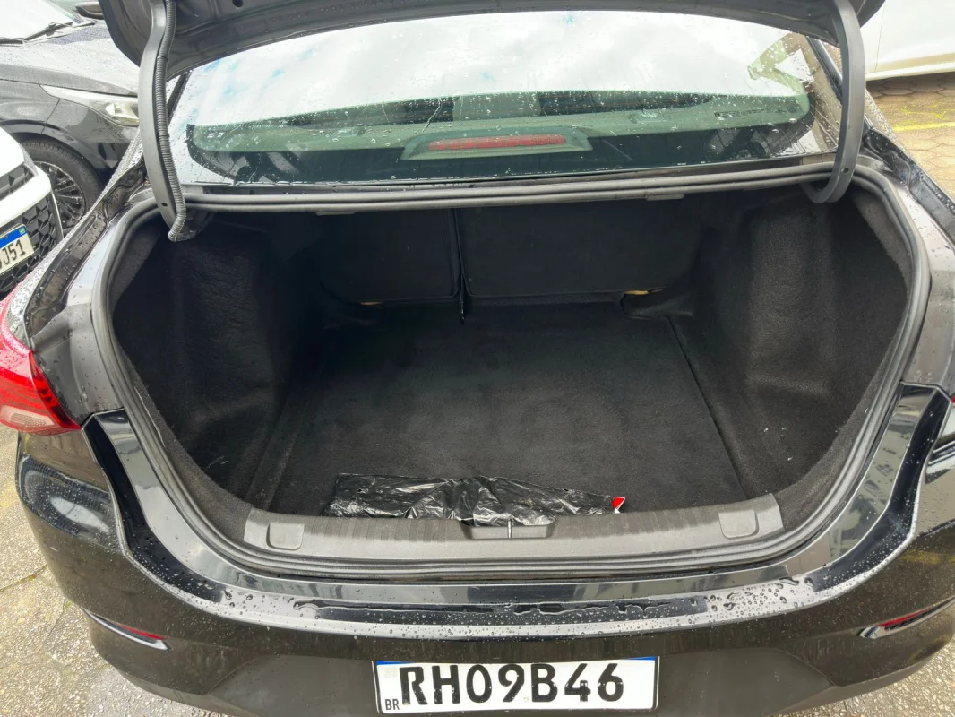 ONIX SEDAN Plus LT 1.0 12V Flex 2022 - Imagem 11