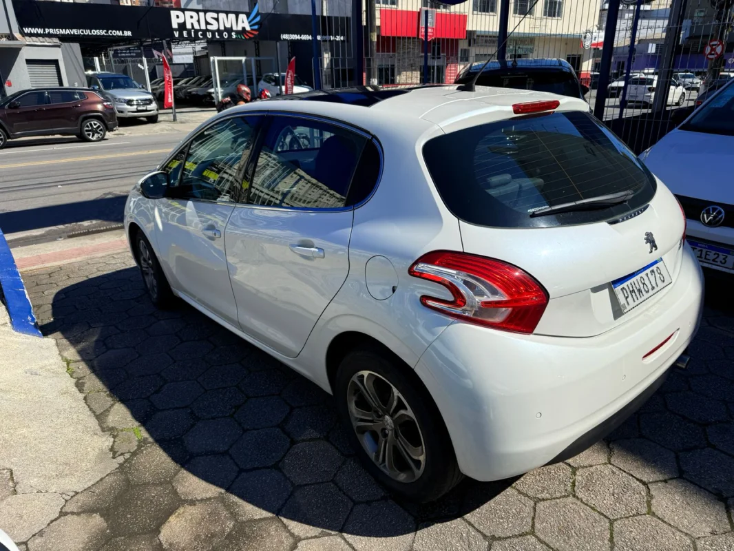 208 Griffe 1.6 Aut. Teto Panorâmico 2016 - Imagem 6