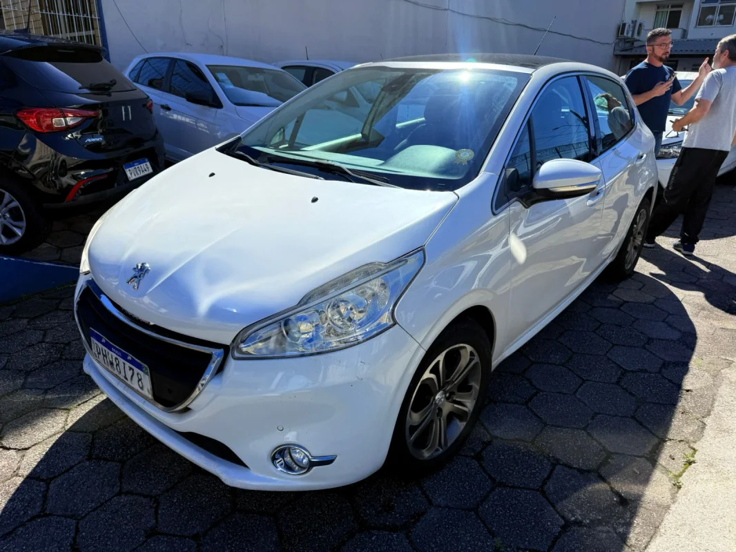 208 Griffe 1.6 Aut. Teto Panorâmico 2016 - Imagem 5