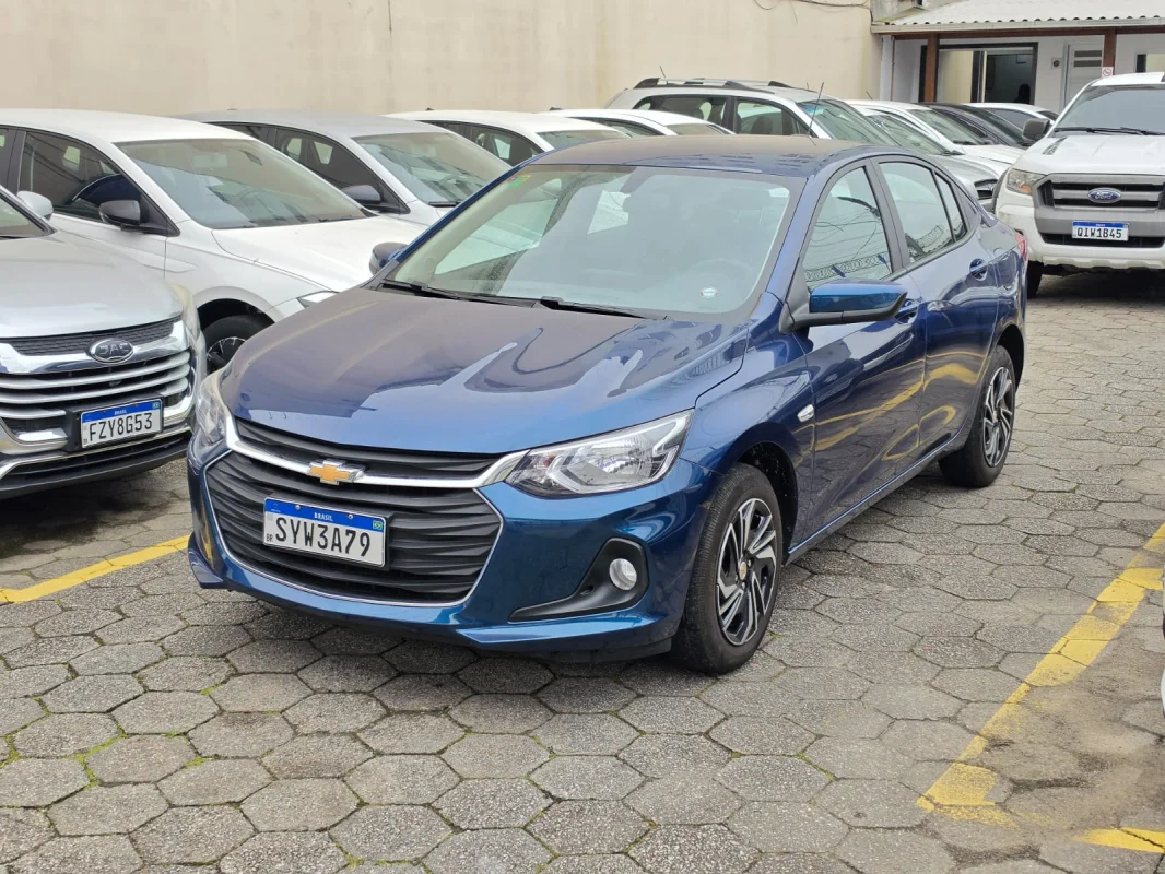 ONIX SEDAN Plus LT 1.0 Mecânico 2025 - Imagem 3