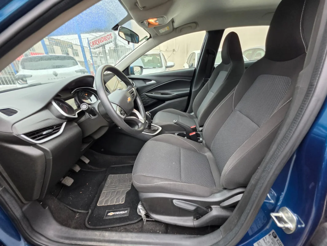 ONIX SEDAN Plus LT 1.0 Mecânico 2025 - Imagem 6