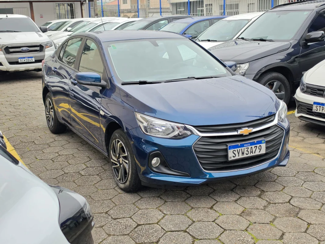 ONIX SEDAN Plus LT 1.0 Mecânico 2025