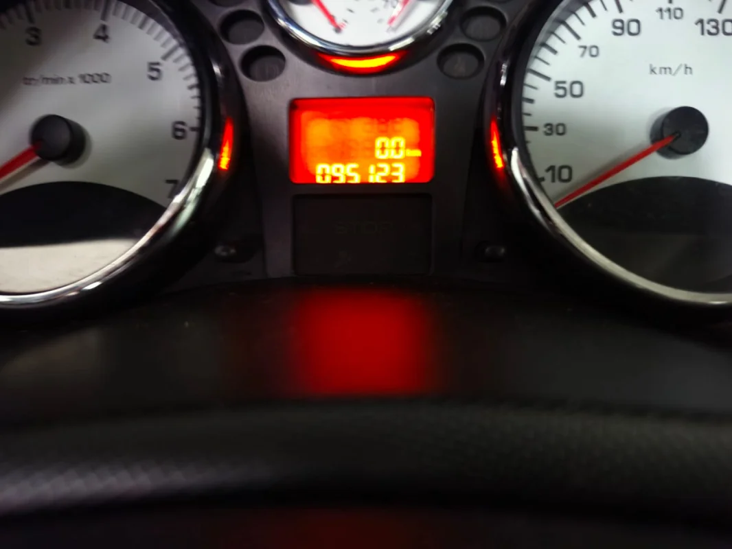 T40 1.6 16V 5p Automática 2019 - Imagem 7