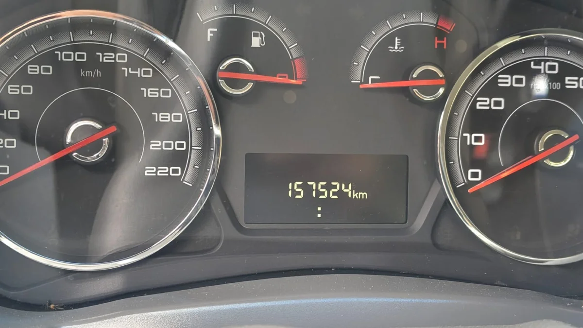 Grand Siena ESSENCE 1.6 Completo MANUAL 2013 - Imagem 7